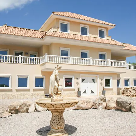 De La Loma Apartment *