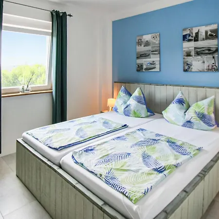 De La Loma Apartment *